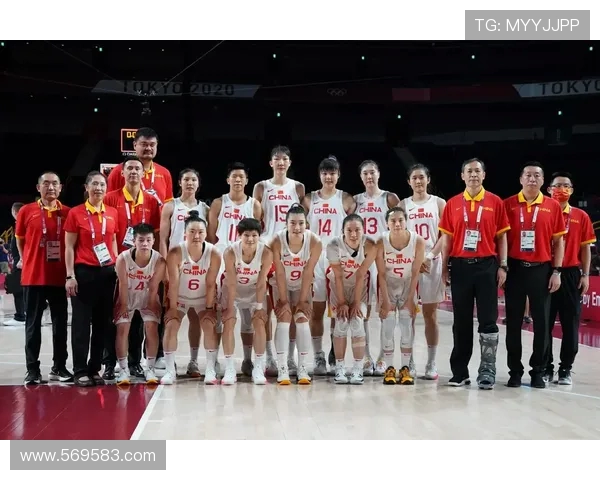 中国蓝队迎战俄罗斯队力争在国际赛场上再创佳绩