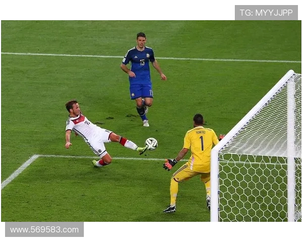 巴西与德国队的足球对决历史回顾与精彩瞬间分析 巴西与德国队的足球对决历史回顾与精彩瞬间分析