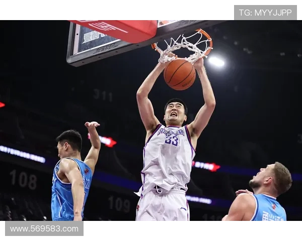 张兆旭:从篮球新星到职业生涯巅峰的奋斗历程与心路历程解析 张兆旭:从篮球新星到职业生涯巅峰的奋斗历程与心路历程解析